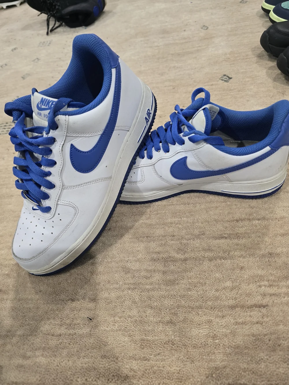 Nike Men's White & Blue Low-Top Sneakers
